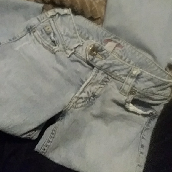 Clothes - Picture 4 of 4